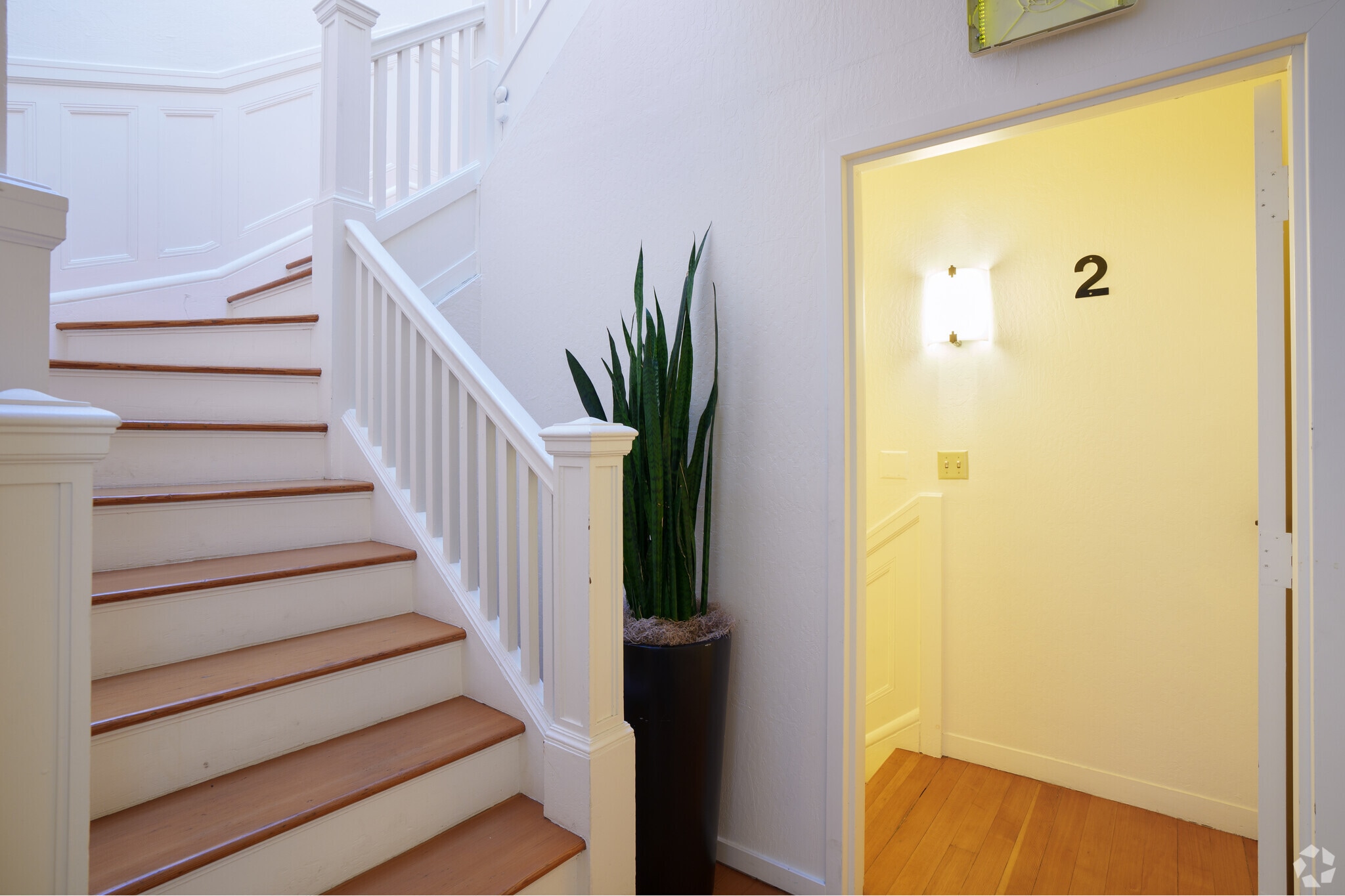 505 17th Street & 1645 Telegraph Avenue, Oakland, CA en alquiler Foto del interior- Imagen 1 de 16