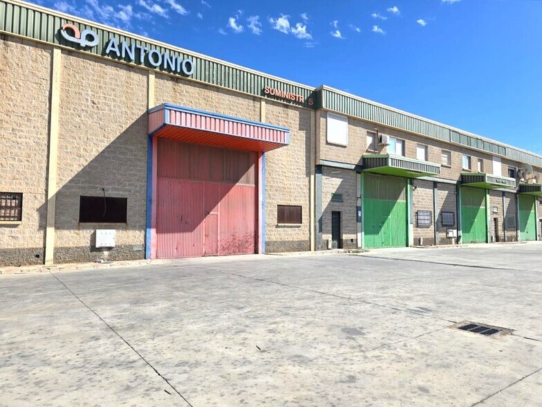 Vía de Pinos, Atarfe, Granada en venta - Foto del edificio - Imagen 3 de 14