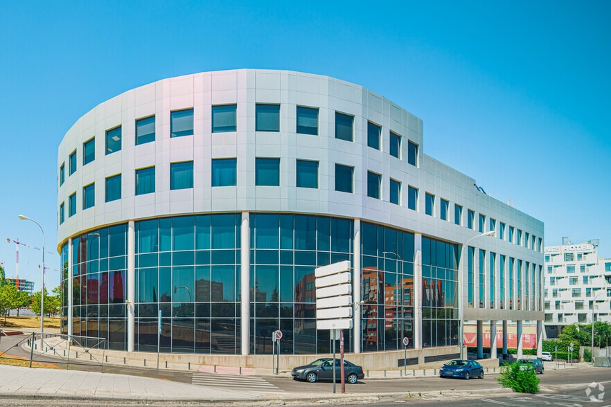 Calle de Antonio López, 249, Madrid, Madrid en alquiler - Foto del edificio - Imagen 2 de 19