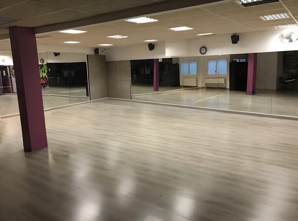 Cornellà de Llobregat, BAR 08940 - Unidad 1 -  - Foto del interior - Image 1 of 3