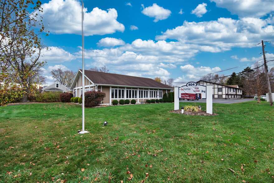 404 Troy Schenectady Rd, Latham, NY en alquiler - Foto del edificio - Imagen 2 de 37