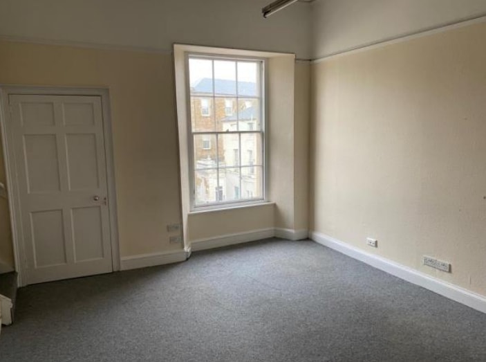 7 St Catherine St, Cupar, FIF KY15 4LS - Unidad 1st, 2nd -  - Foto del interior - Image 1 of 4