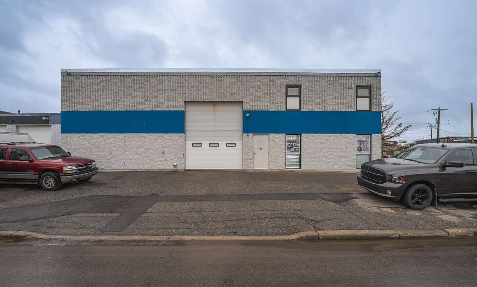 3801 16th St SE, Calgary, AB en venta - Foto del edificio - Imagen 3 de 14