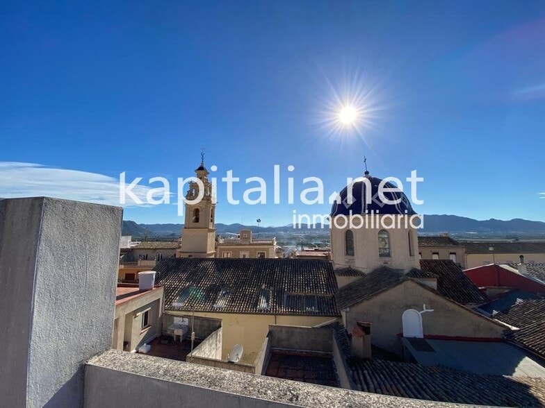 Edificio residencial en València, Valencia en venta - Foto del edificio - Imagen 1 de 25