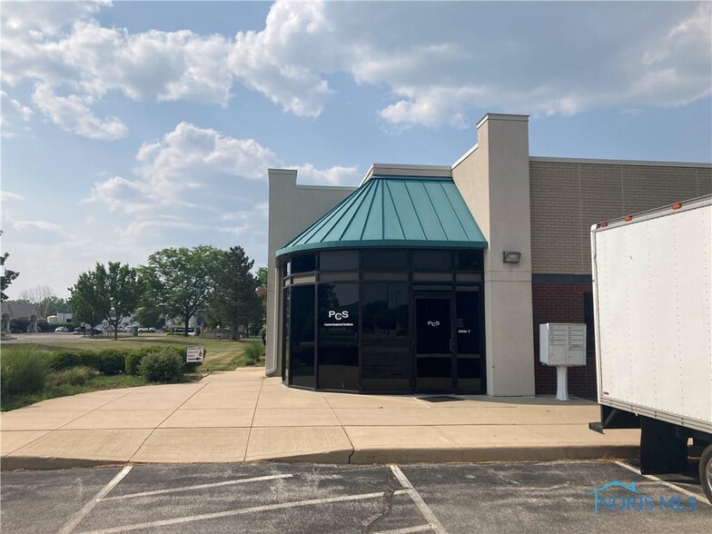 741 Commerce Dr, Perrysburg, OH en venta - Foto del edificio - Imagen 3 de 13