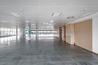 Calle Vía de los Poblados, 3, Madrid, Madrid en alquiler Foto del interior- Imagen 2 de 18