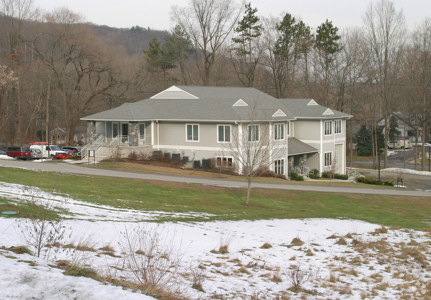 131 Kent Rd, New Milford, CT en alquiler - Foto principal - Imagen 1 de 9