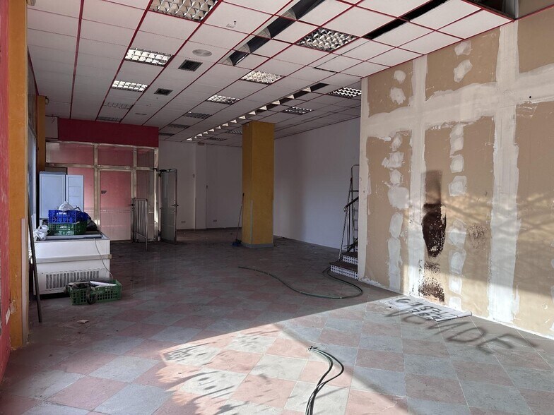 Local en Algeciras, Cádiz en venta - Foto del edificio - Imagen 2 de 12