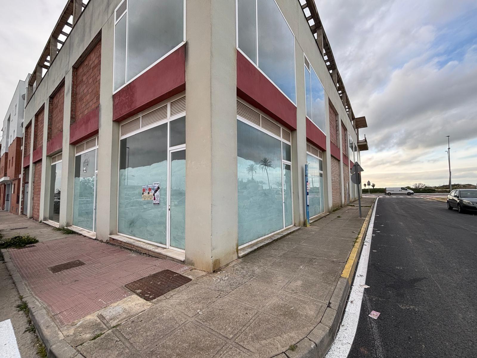 Local en Sanlúcar de Barrameda, Cádiz en venta Foto del edificio- Imagen 1 de 11