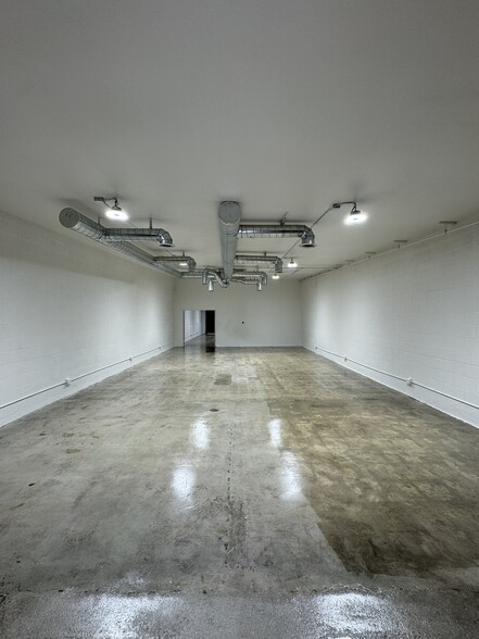 10432 Burbank Blvd, North Hollywood, CA en alquiler - Foto del interior - Imagen 2 de 9