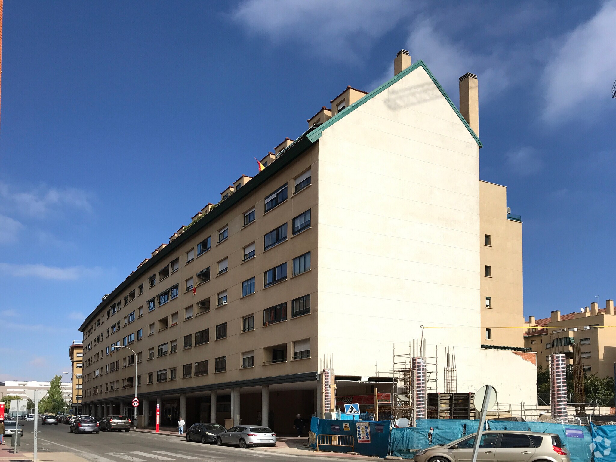 Calle Gerardo Diego, Alcalá de Henares, Madrid en venta Foto del edificio- Imagen 1 de 3