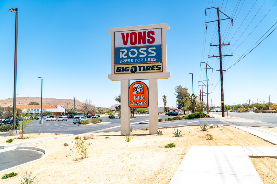 Vons Supermarket, Yucca Valley, CA en venta - Foto del edificio - Imagen 3 de 8