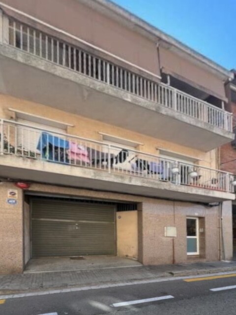Edificio residencial en Sant Vicenç dels Horts, Barcelona en venta Foto principal- Imagen 1 de 2
