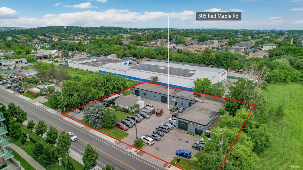 305 Red Maple Rd, Richmond Hill, ON en venta - Foto del edificio - Imagen 1 de 17