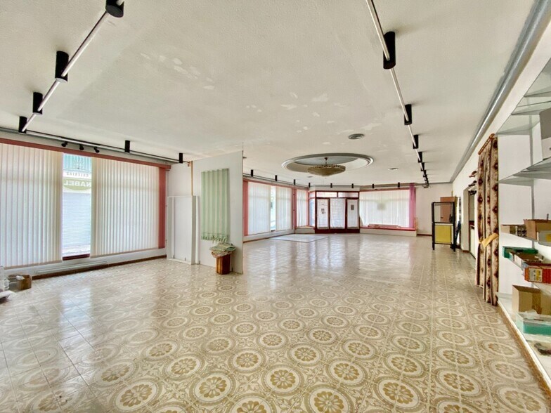 Local en Aspe en venta - Foto del edificio - Imagen 3 de 21