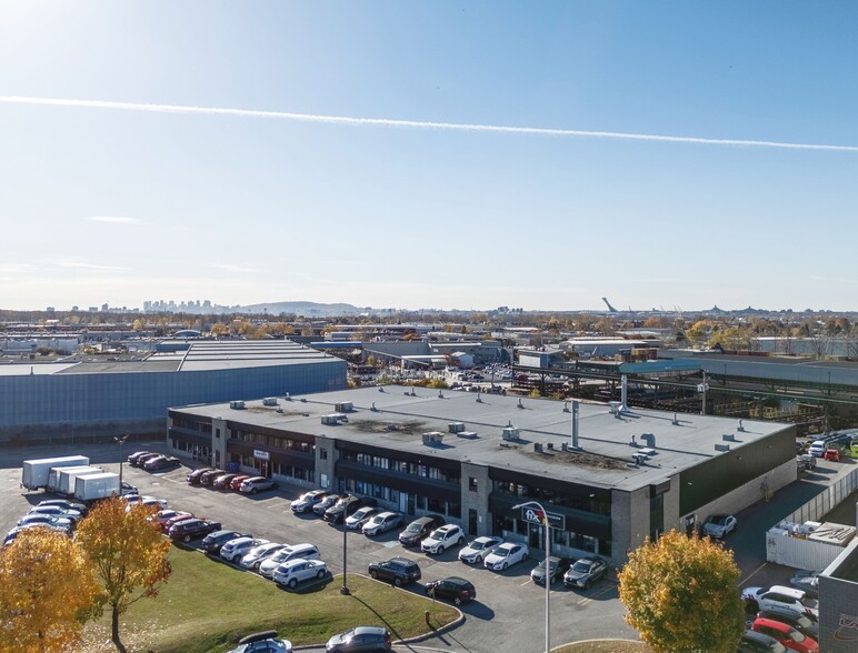 667 Rue Giffard, Longueuil, QC en alquiler - Foto del edificio - Imagen 2 de 24