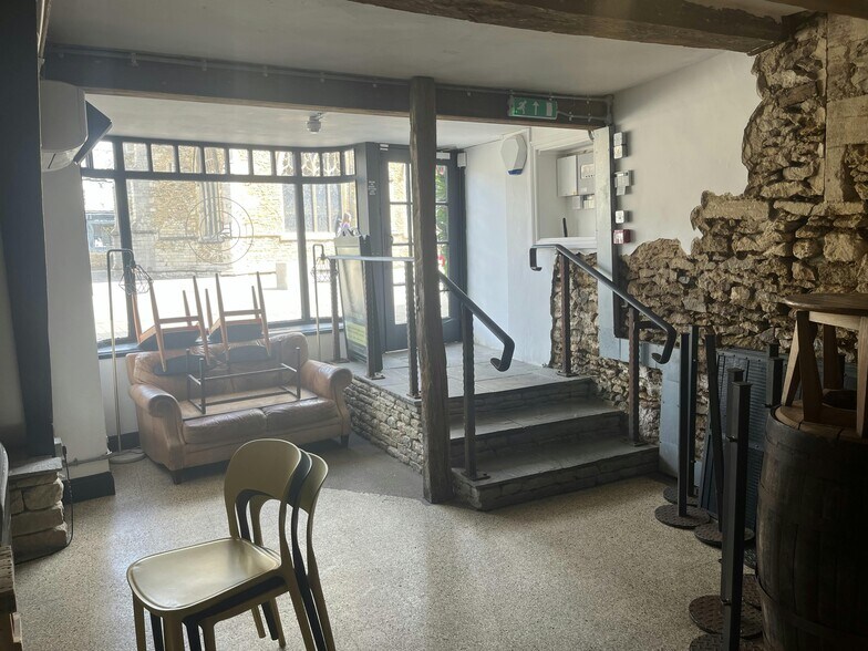 8A-8B Church St, Peterborough en alquiler - Foto del interior - Imagen 2 de 16