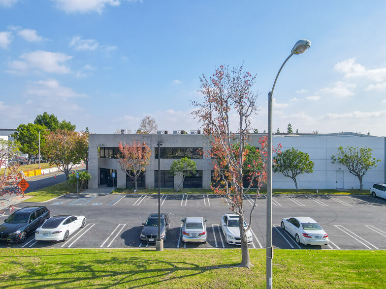 10214 Norwalk Blvd, Santa Fe Springs, CA en venta - Foto del edificio - Imagen 3 de 7