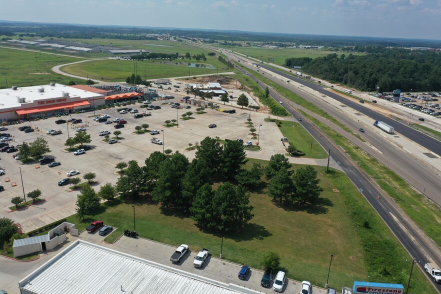 I-45 & Veterans Memorial Pky, Huntsville, TX en alquiler - Foto del edificio - Imagen 2 de 7