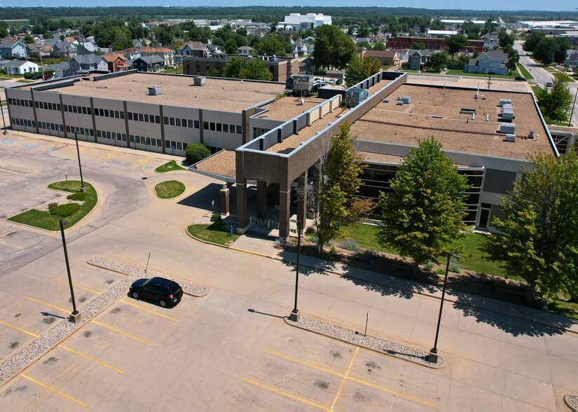 312 E Main St, Marshalltown, IA en venta - Foto del edificio - Imagen 1 de 6