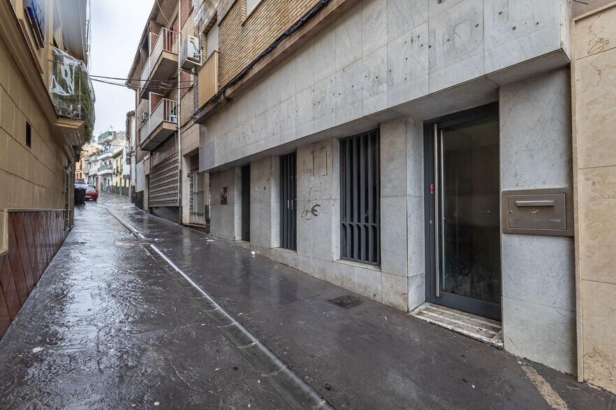 Local en Iznalloz, Granada en venta - Foto del edificio - Imagen 1 de 21