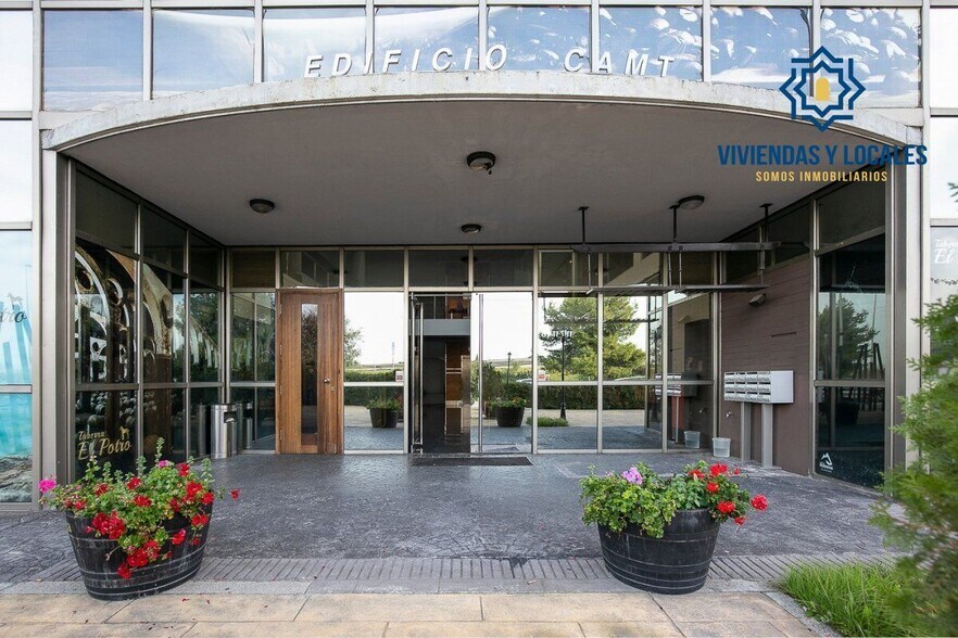 Oficina en Armilla, Granada en venta - Foto del edificio - Imagen 3 de 36