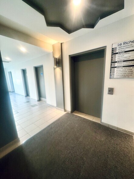 370 Ch de Chambly, Longueuil, QC en alquiler - Foto del interior - Imagen 3 de 4