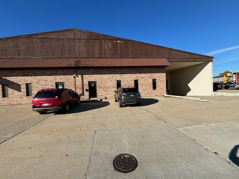 1906 Dove St, Port Huron, MI en alquiler - Foto del edificio - Imagen 2 de 7