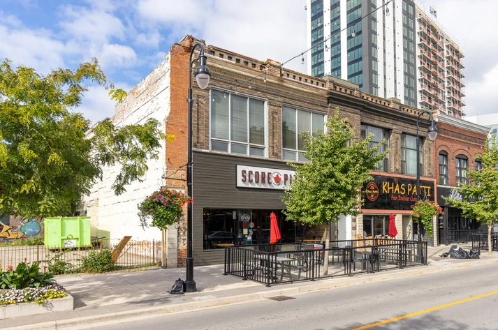 209-213 St Paul St E, St Catharines, ON en venta - Foto del edificio - Imagen 2 de 5