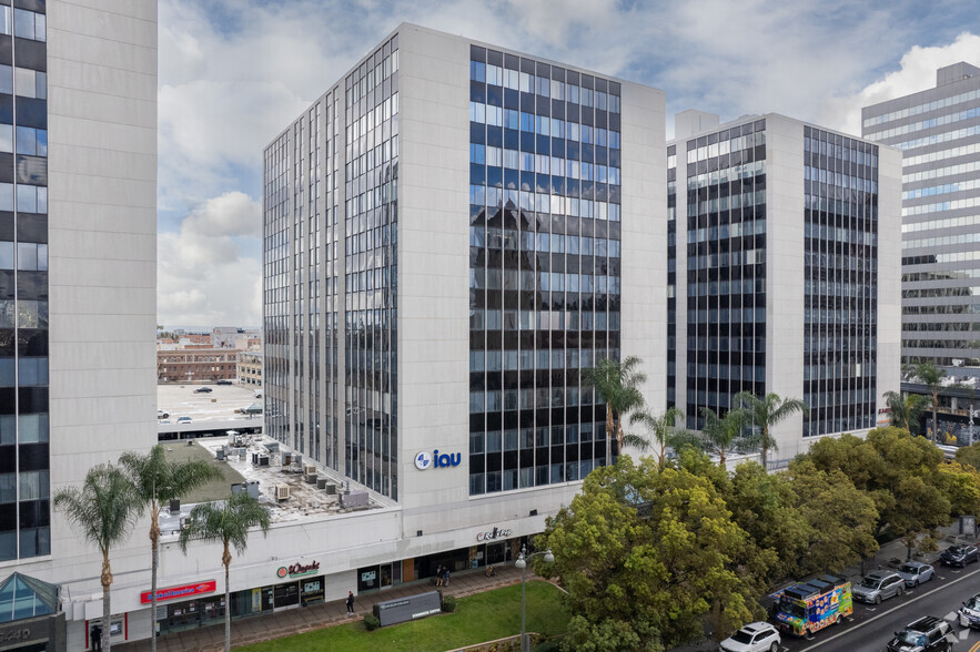 3450 Wilshire Blvd, Los Angeles, CA en alquiler - Foto del edificio - Imagen 1 de 5