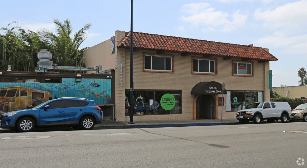 675-687 Turquoise St, La Jolla, CA en alquiler - Foto del edificio - Imagen 2 de 7