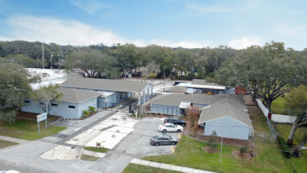 2177 NE Coachman Rd, Clearwater, FL en venta - Foto del edificio - Imagen 1 de 10