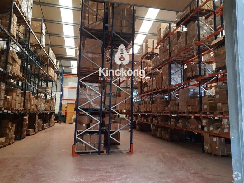 Nave en Loeches, Madrid en venta - Foto del edificio - Imagen 2 de 14