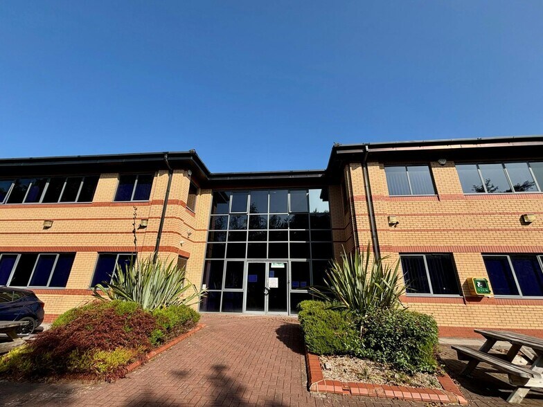 10 Phoenix Way, Birchgrove en alquiler - Foto del edificio - Imagen 3 de 6