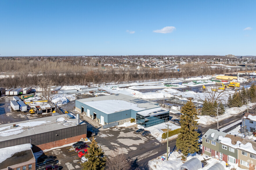 131 Rue De La Station, Laval, QC en alquiler - Vista aérea - Imagen 3 de 3