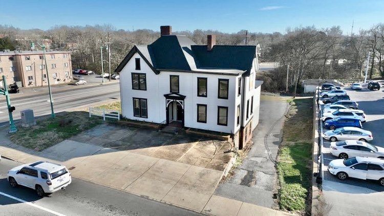 534 Madison St, Clarksville, TN en venta - Foto del edificio - Imagen 3 de 16