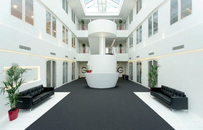 500 Capability Green, Luton en venta - Vestíbulo - Imagen 2 de 4