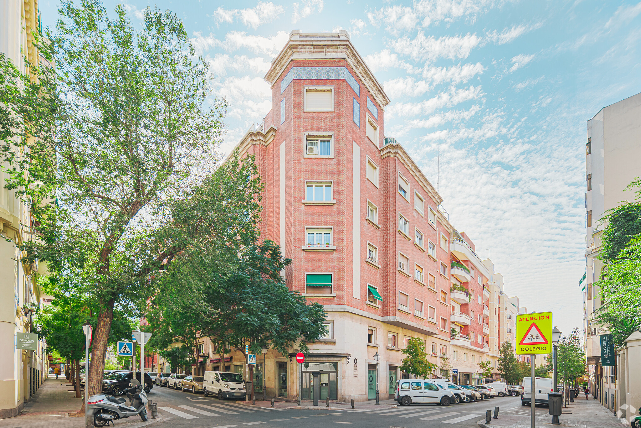 Edificios residenciales en Madrid, MAD en venta Foto principal- Imagen 1 de 4