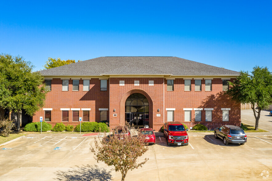 2000 S Stemmons Fwy, Lake Dallas, TX en alquiler - Foto del edificio - Imagen 2 de 4