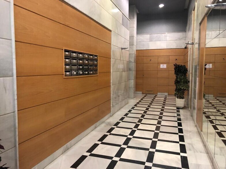 Oficina en El Ejido, Almería en venta - Foto del edificio - Imagen 3 de 11