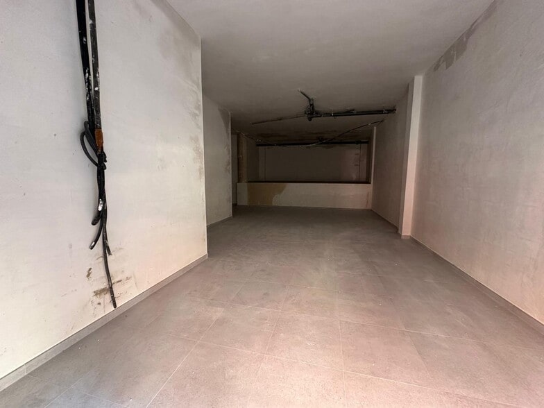 Local en Alzira en venta - Foto del edificio - Imagen 2 de 5