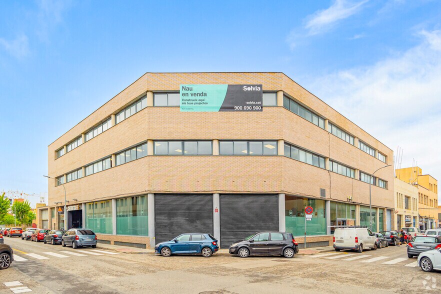 Nave en Mataró, Barcelona en venta - Foto principal - Imagen 1 de 2