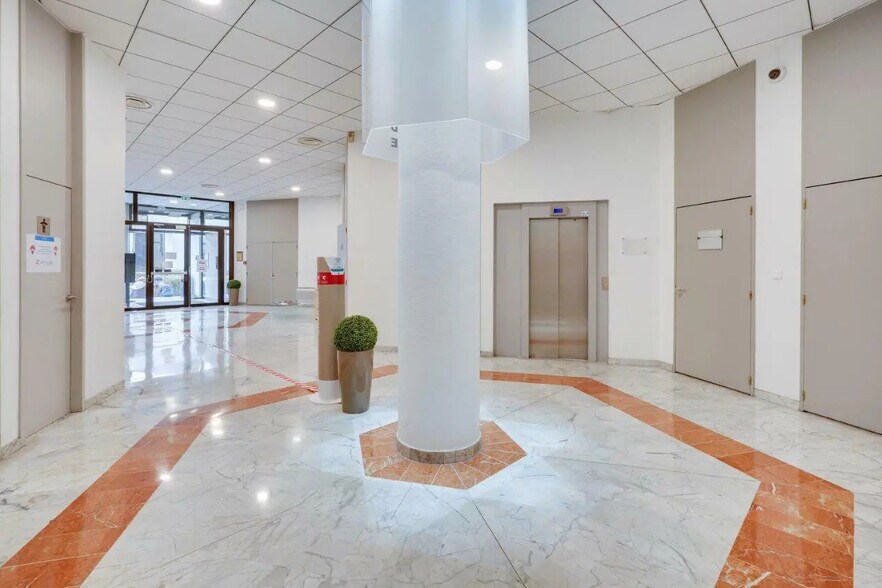 Oficina en 141 Rue Michel Carre, Argenteuil en venta - Foto del edificio - Imagen 2 de 3