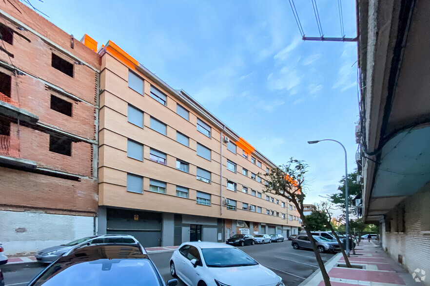 Calle Logroño, 1, Parla, Madrid en alquiler - Foto del edificio - Imagen 2 de 2