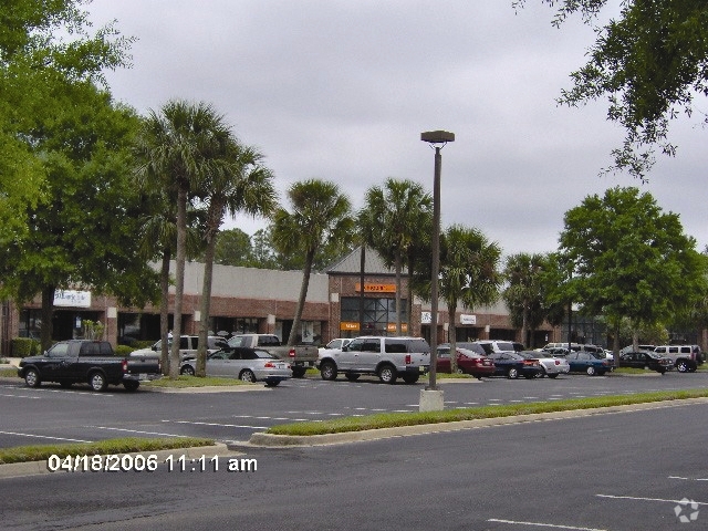 8081 Philips Hwy, Jacksonville, FL en alquiler - Foto del edificio - Imagen 2 de 15