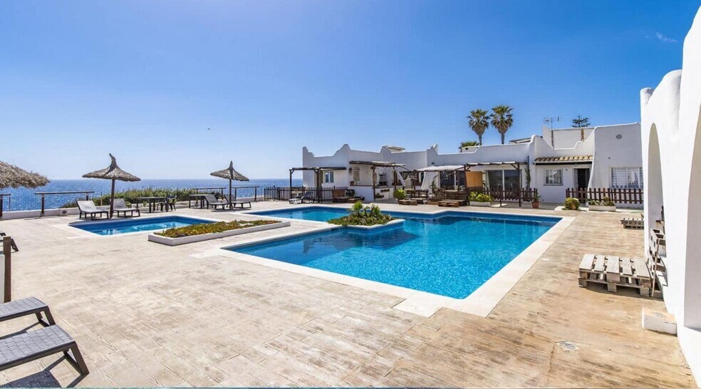 Local en Felanitx en venta - Foto del edificio - Imagen 2 de 9