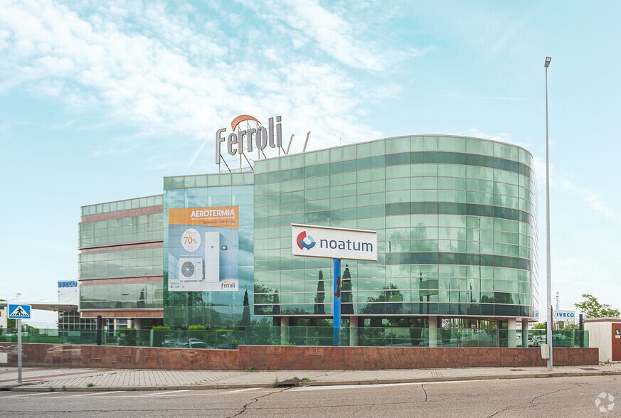 Avenida Italia, 2, Coslada, Madrid en alquiler - Foto del edificio - Imagen 3 de 4