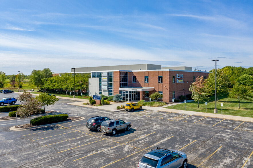 1716 Lawrence Dr, De Pere, WI en alquiler - Foto del edificio - Imagen 2 de 10