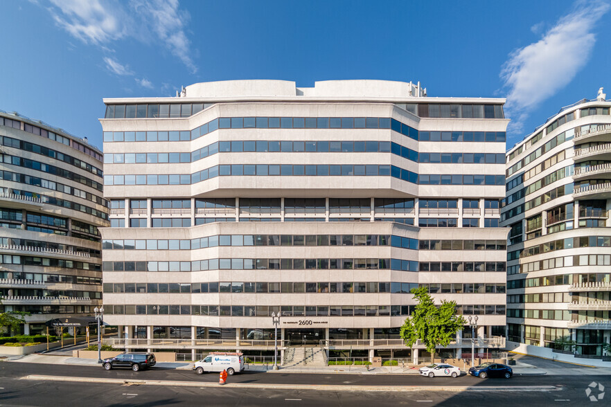 2600 Virginia Ave NW, Washington, DC en alquiler - Foto del edificio - Imagen 2 de 19