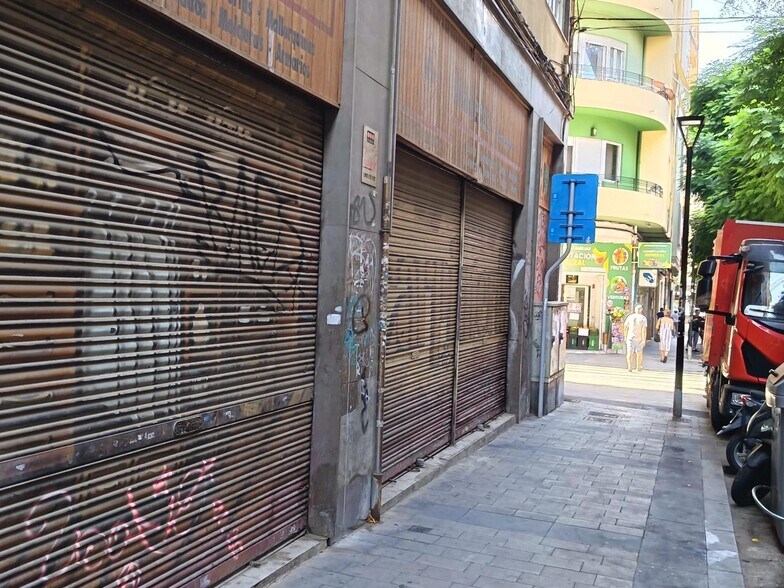 Local en Alicante, Alicante en alquiler - Foto del edificio - Imagen 2 de 23